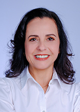 Retrato de CLAUDIA SCHUH AMARAL