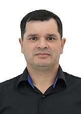 Retrato de LUCIANO MACHADO