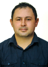 Retrato de LUCIANO CARVALHO