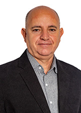 Retrato de MANO CARVALHO