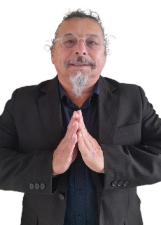 Retrato de RENATO PÓVOA