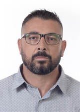 Retrato de MÁRCIO LARROSA