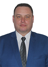 Retrato de MAURICIO VIANNA