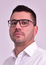 Retrato de FERNANDO SILVEIRA FRANJA