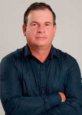 Retrato de JUAREZ SAYDELLES