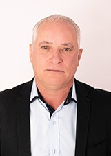 Retrato de LAMBARI