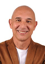Retrato de VALDIR OLIVEIRA
