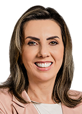 Retrato de GLÁUCIA SCHUMACHER