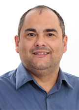 Retrato de EDU OLIVEIRA