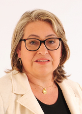 Retrato de CLAUDETE BAÚ