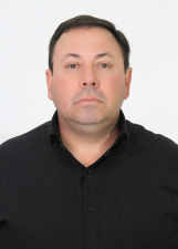 Retrato de TIAGO ROSADO