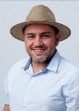 Retrato de ADRIANO GOMES