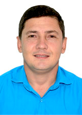 Retrato de UELITON POLAQUINHO