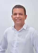 Retrato de ADNAN LIMA