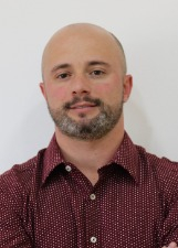 Retrato de DOUGLAS NAIBO