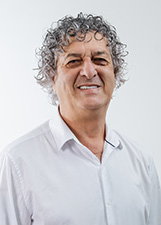 Retrato de ZEZÉ MARTINS