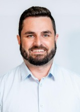 Retrato de DOUGLAS MACHADO