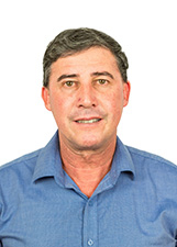Retrato de VANIO DE MELO