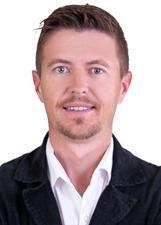 Retrato de MAURÍCIO DAHMER