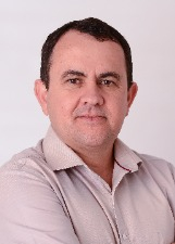 Retrato de RAMIRES LINO