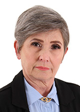 Retrato de JANICE RAUBER
