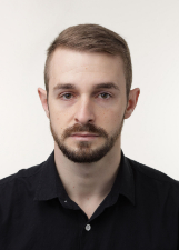 Retrato de LEO ROOS