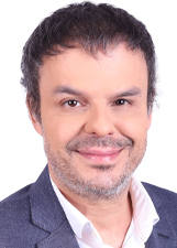 Retrato de ADRILLES JORGE