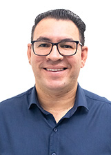 Retrato de LEANDRO CORREA