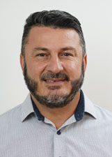 Retrato de NETO BARZIL