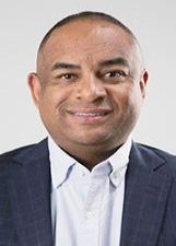 Retrato de SANDRINHO SANTOS