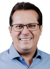 Retrato de NICK SCHNEIDER