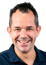 Retrato de DENIS CAPORAL
