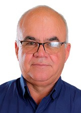 Retrato de REINALDO CUNHA