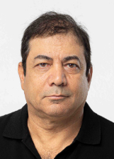 Retrato de AKDENIS