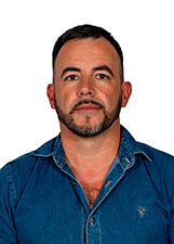Retrato de GIL DU VALLE