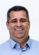 Retrato de HUGO RIBEIRO