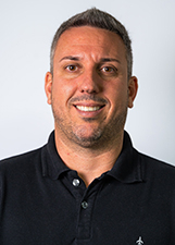 Retrato de LÉO CAPITELLI