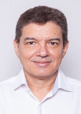 Retrato de PROFESSOR LUZIMAR