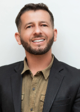 Retrato de ELTON CARVALHO