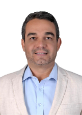 Retrato de FERNANDO LUBRECHET
