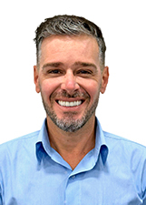 Retrato de JULIO URBANO