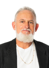 Retrato de OSWALDO CABELEIREIRO