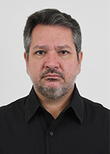 Retrato de EDUARDO LICORIO