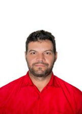 Retrato de ADNAN CARVALHO