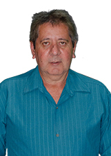 Retrato de ADEMIR LIMA
