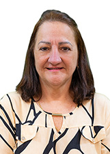Retrato de DÉBORA CÂMARA ROMANI