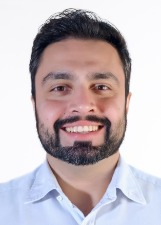 Retrato de CAÉ FRANCO