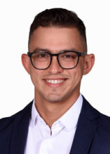 Retrato de LÉO GARDÃO