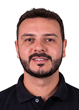 Retrato de TALES LOPES