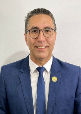 Retrato de LEANDRO MAGRÃO